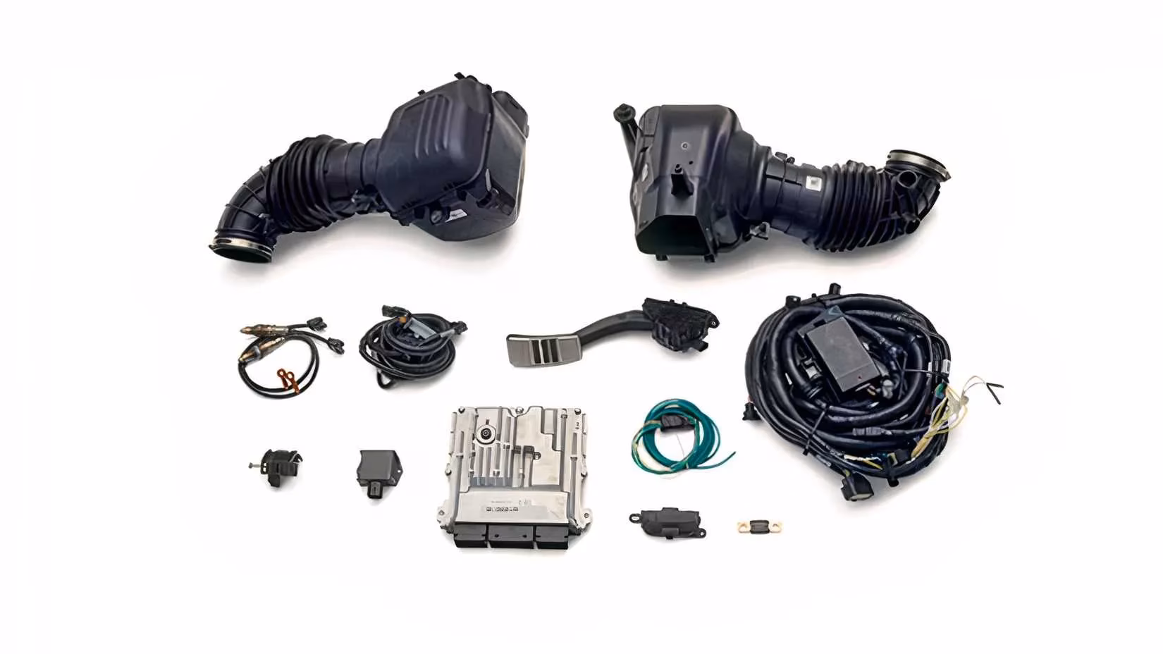 ford-s-game-changing-coyote-crate-engine-combo-transforms-restomod-building-in-2026-image-1