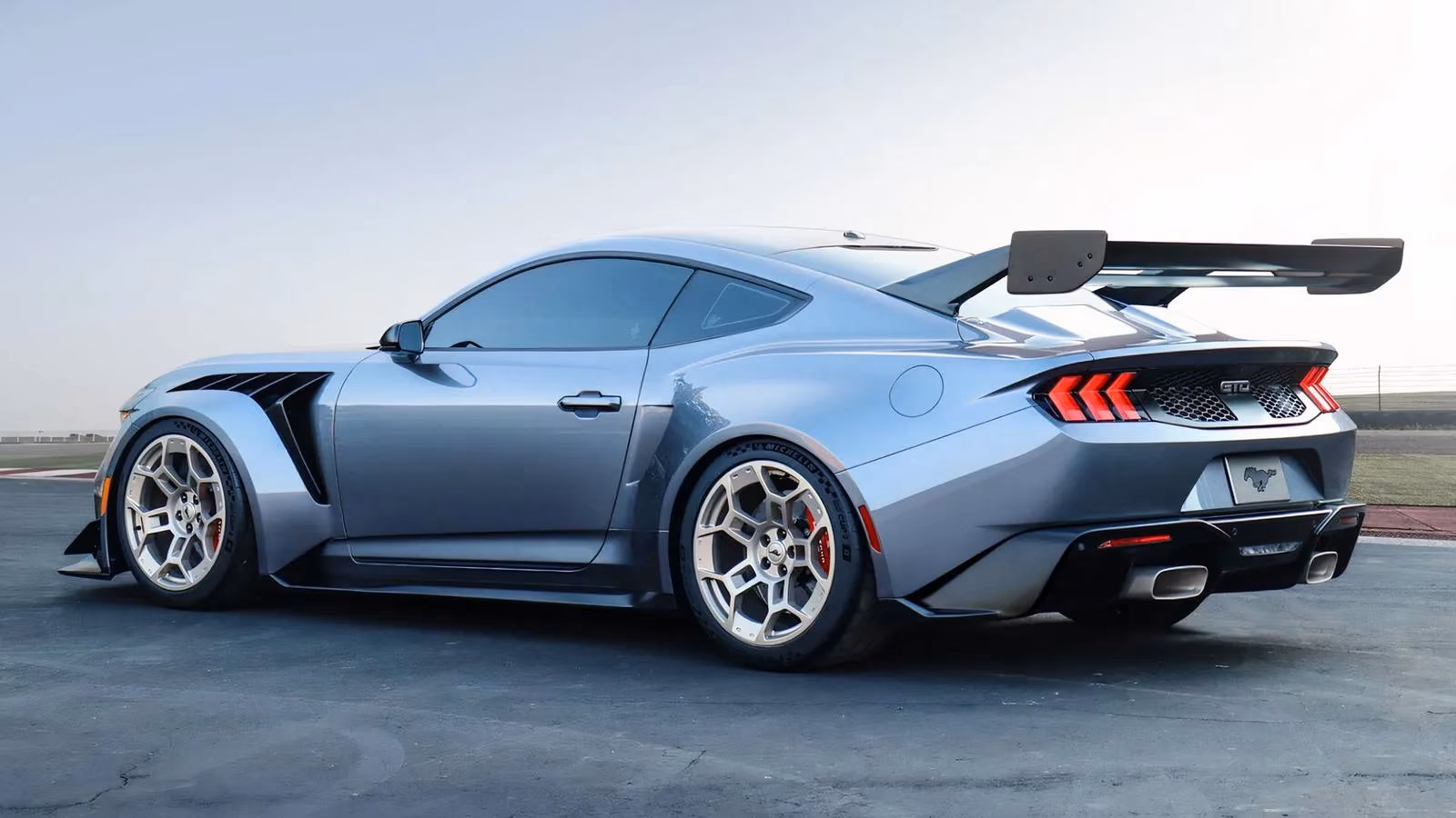 ford-may-build-more-mustang-gtds-a-gearhead-s-dream-extended-image-0