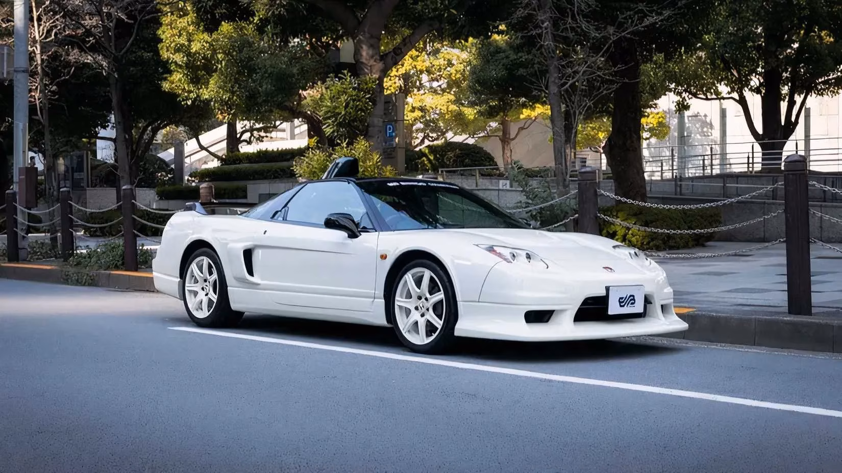 italdesign-teases-retro-inspired-honda-nsx-tribute-with-first-design-clues-image-1