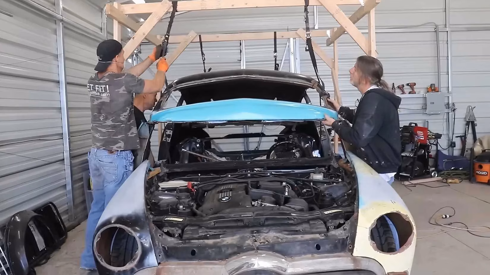 1949-ford-shoebox-body-swapped-onto-a-2008-bmw-335i-chassis-image-2