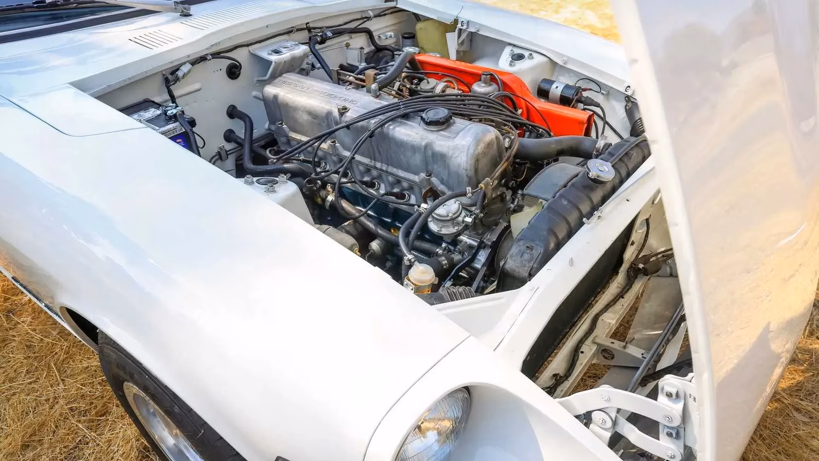 the-datsun-240z-japan-s-revolutionary-sports-car-legacy-image-1