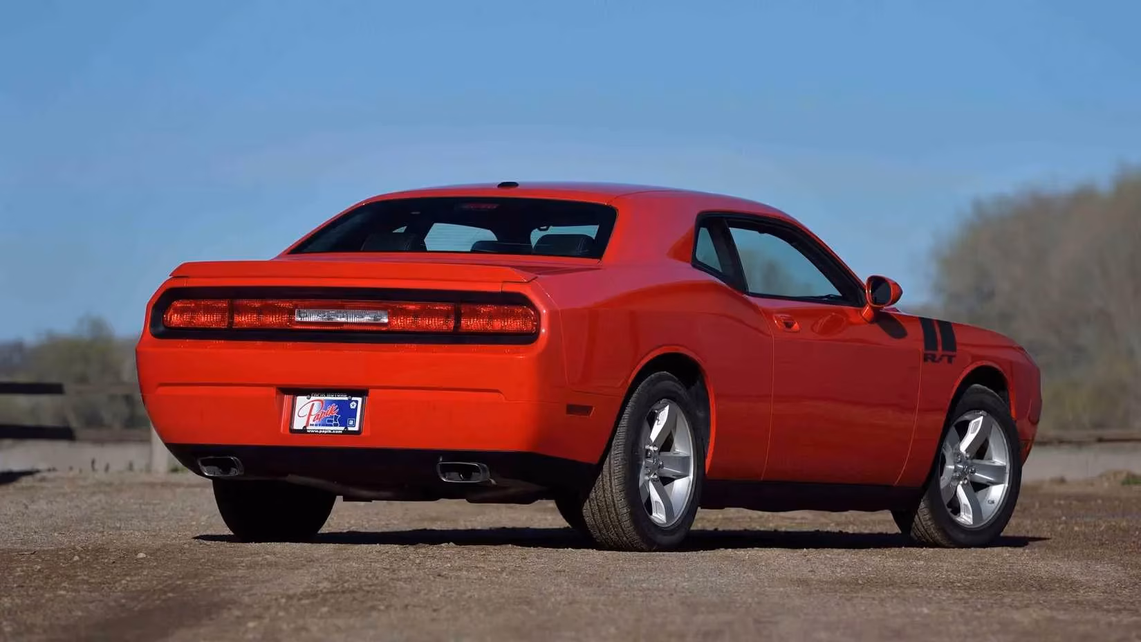 10-used-v8-muscle-cars-with-400-hp-that-beat-a-new-civic-type-r-s-price-in-2026-image-9