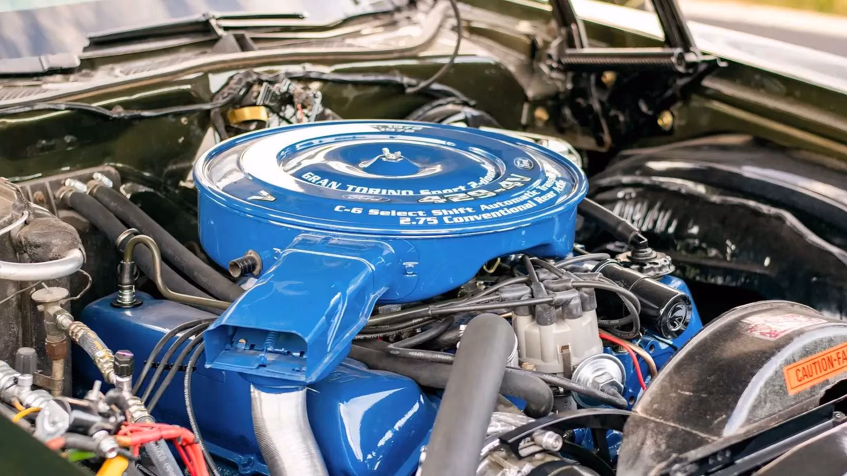 the-ford-torino-america-s-midsize-monster-that-roasted-asphalt-and-reigned-supreme-image-3
