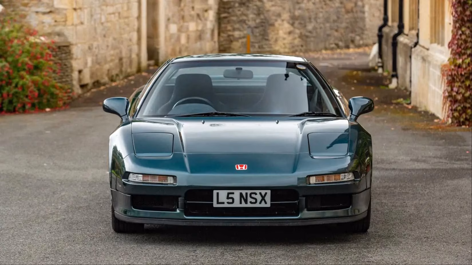 honda-nsx-r-the-quiet-supercar-that-still-gets-away-image-4