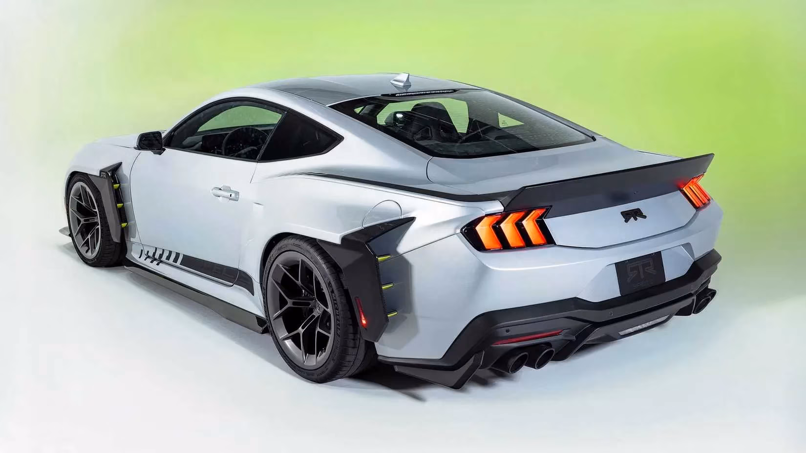 870-hp-50-units-and-a-drift-brake-why-the-2026-mustang-rtr-spec-5-is-the-pony-car-unicorn-i-need-image-2