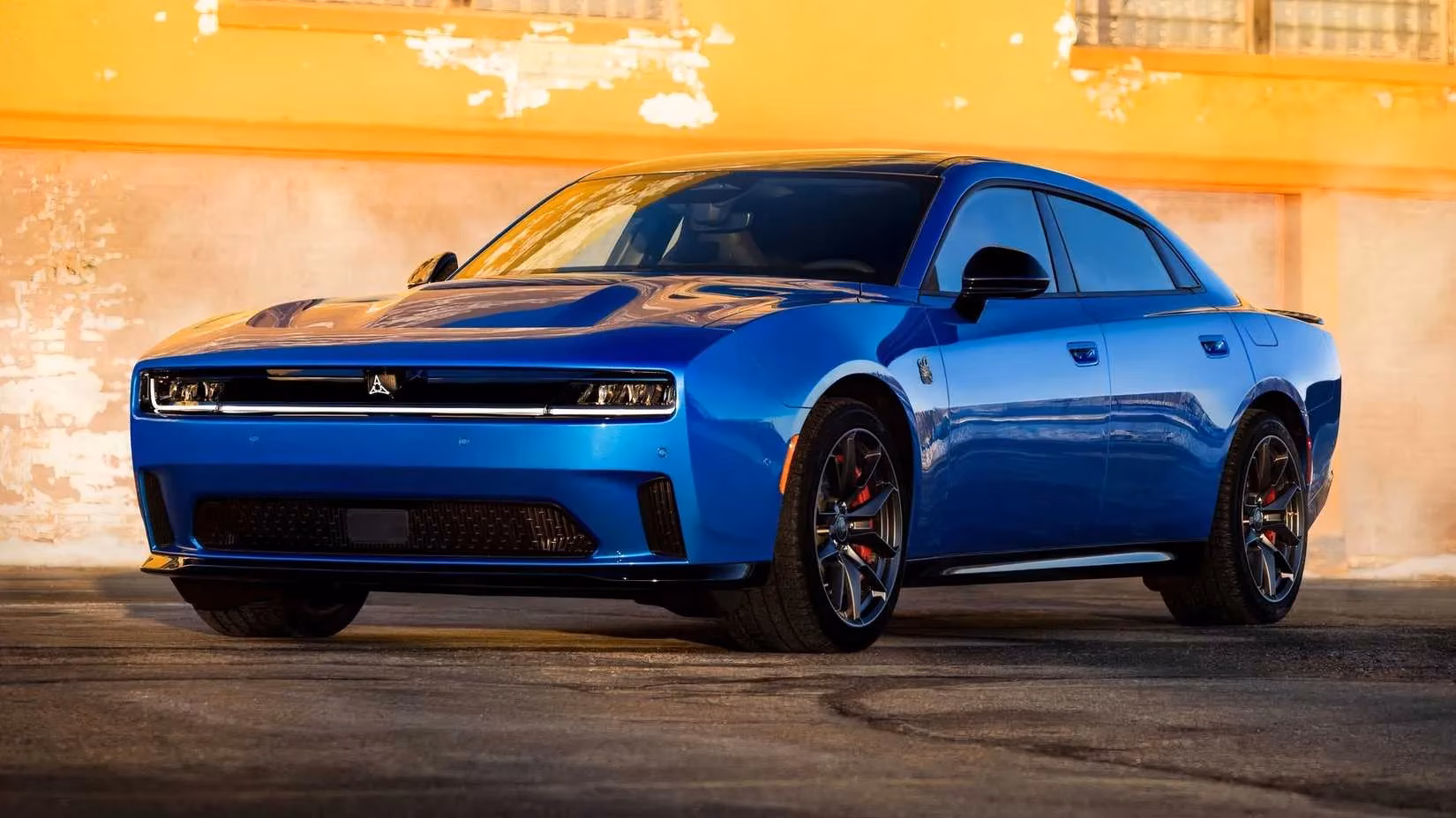 inside-the-2026-dodge-scat-pack-the-v8-legacy-392-power-and-high-voltage-future-image-4