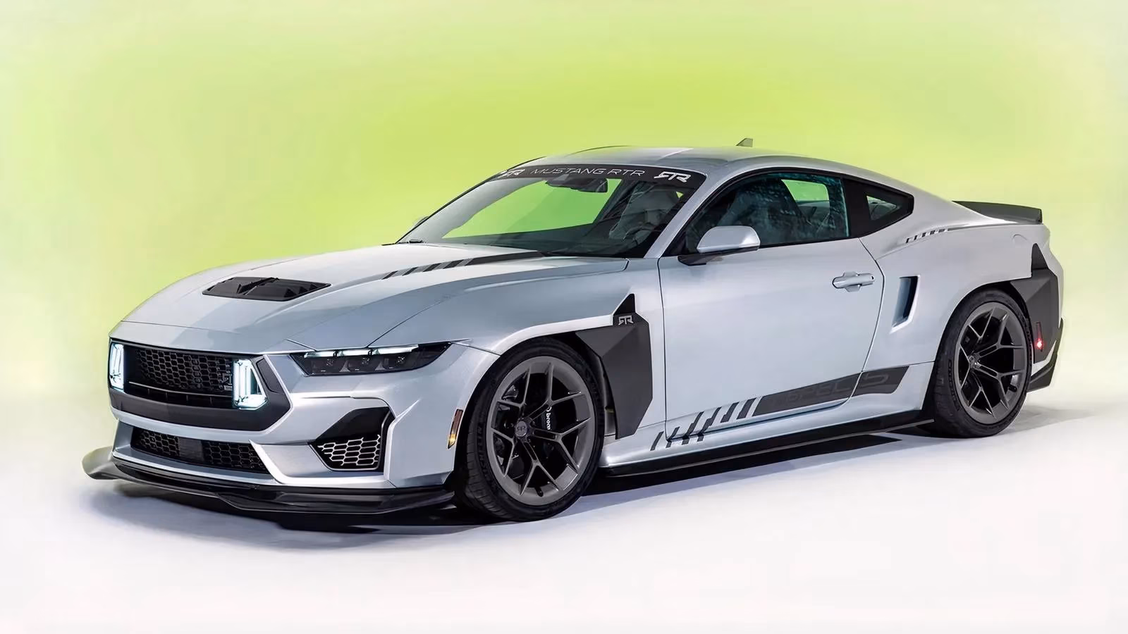 870-hp-50-units-and-a-drift-brake-why-the-2026-mustang-rtr-spec-5-is-the-pony-car-unicorn-i-need-image-0